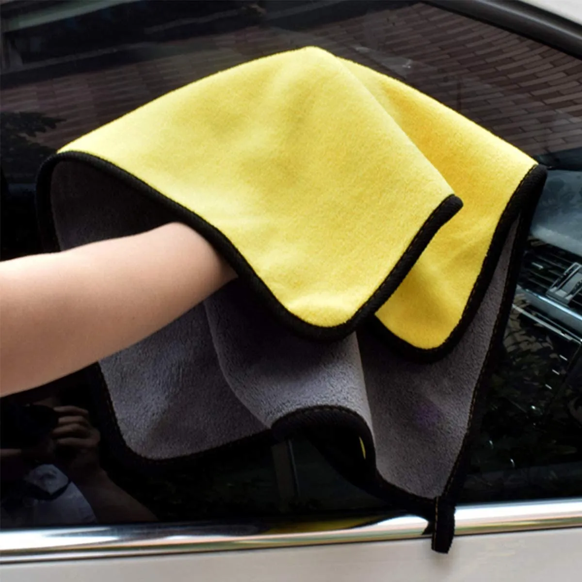 Microfiber Car Wash Towel - Plush Polyester Fibre Car Cleaning Cloth